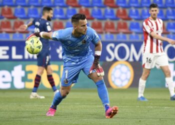 Álvaro Fernández SD Huesca